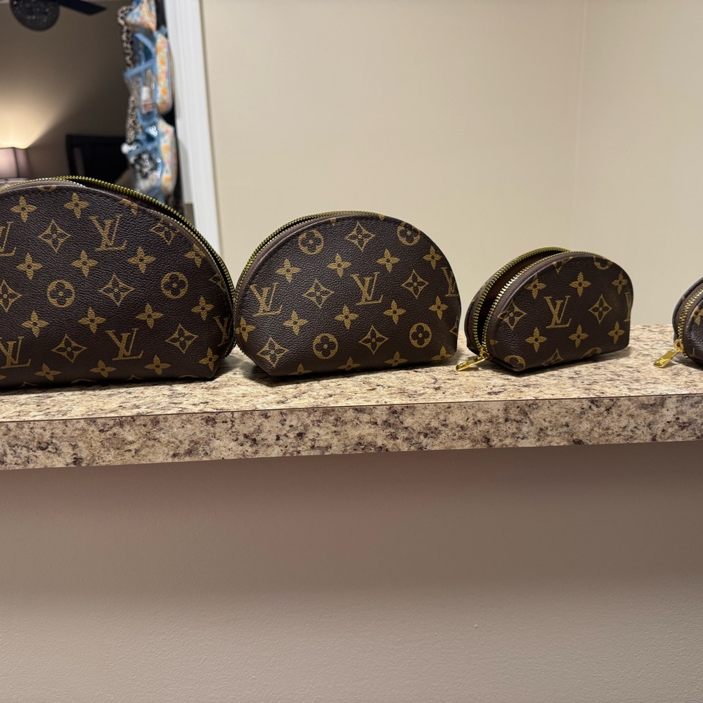 Cosmetic Pouch Set - Picture 2 of 4